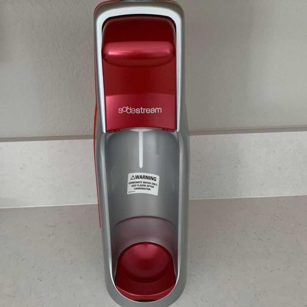 Sodastream Genesis‎ Starter Machine Soda Maker Red
